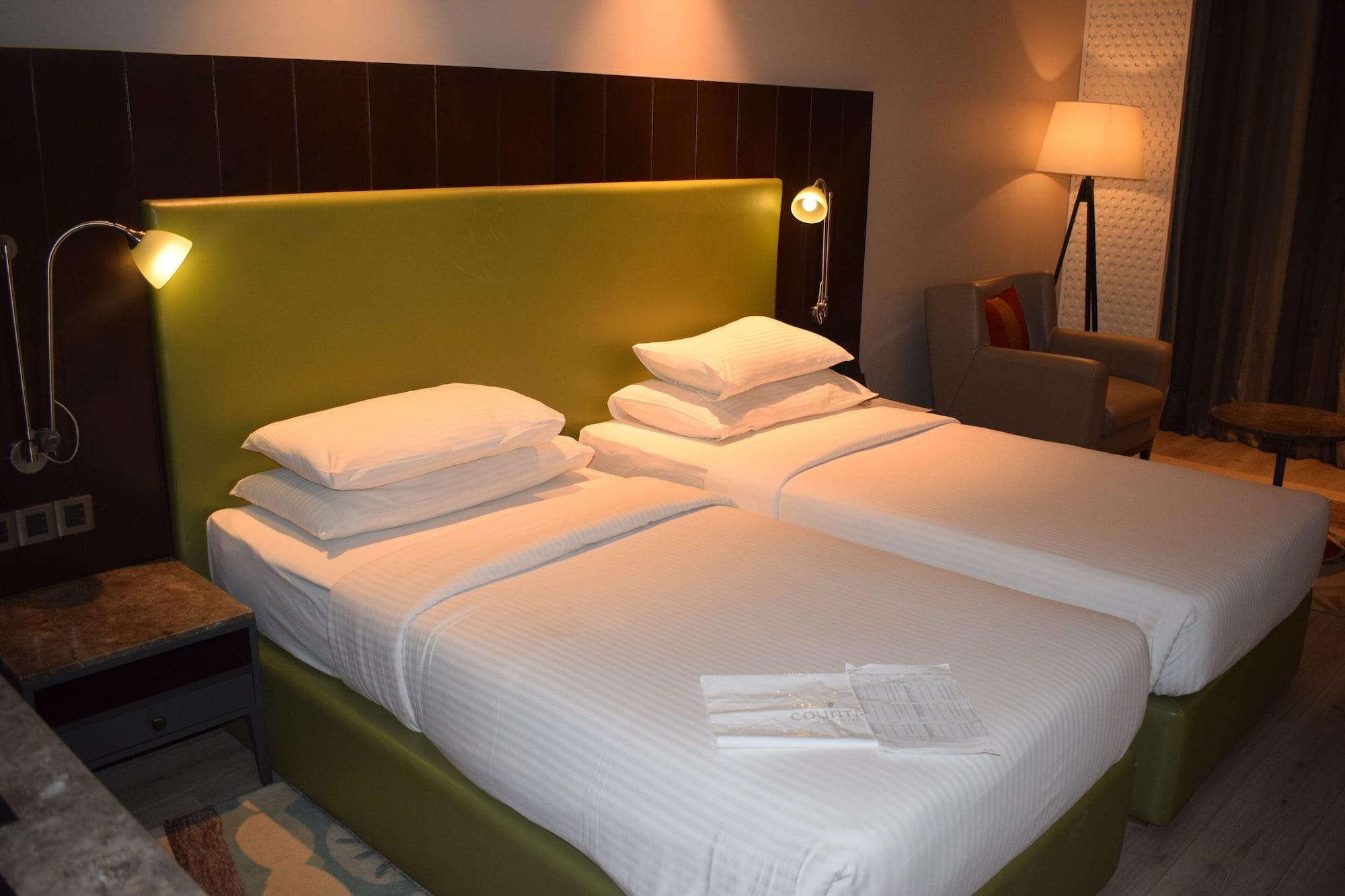 Country Inns & Suites By Radisson มานิปาลา ภายนอก รูปภาพ